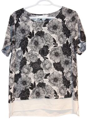 3/$25 🏷 Northern Reflections Black and White Floral Blouse Size L